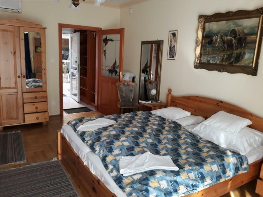 Kenezy Lux Apartman Vendeghaz Hajdúszoboszló 外观 照片